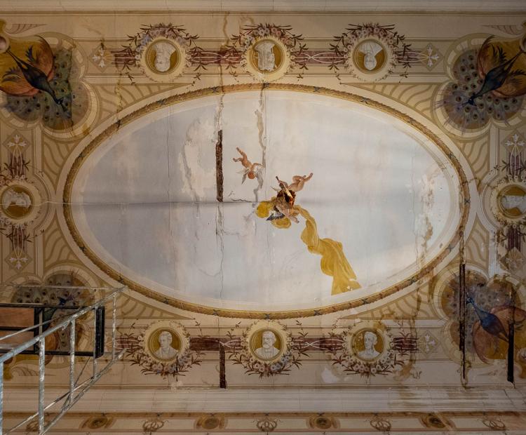 Mule-palazzo-storico-muro-leccese